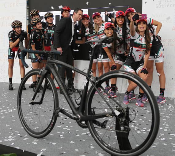 Presentación de los equipos Grassi Pro Cycling Team y CONADE-Visit México